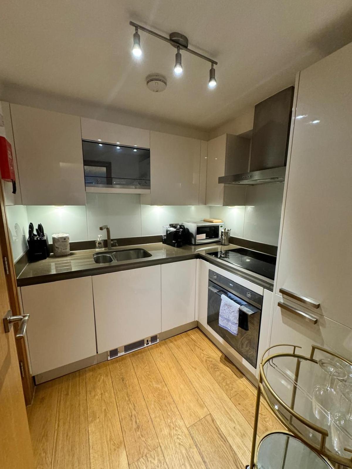 شقة Westwood House لندن المظهر الخارجي الصورة