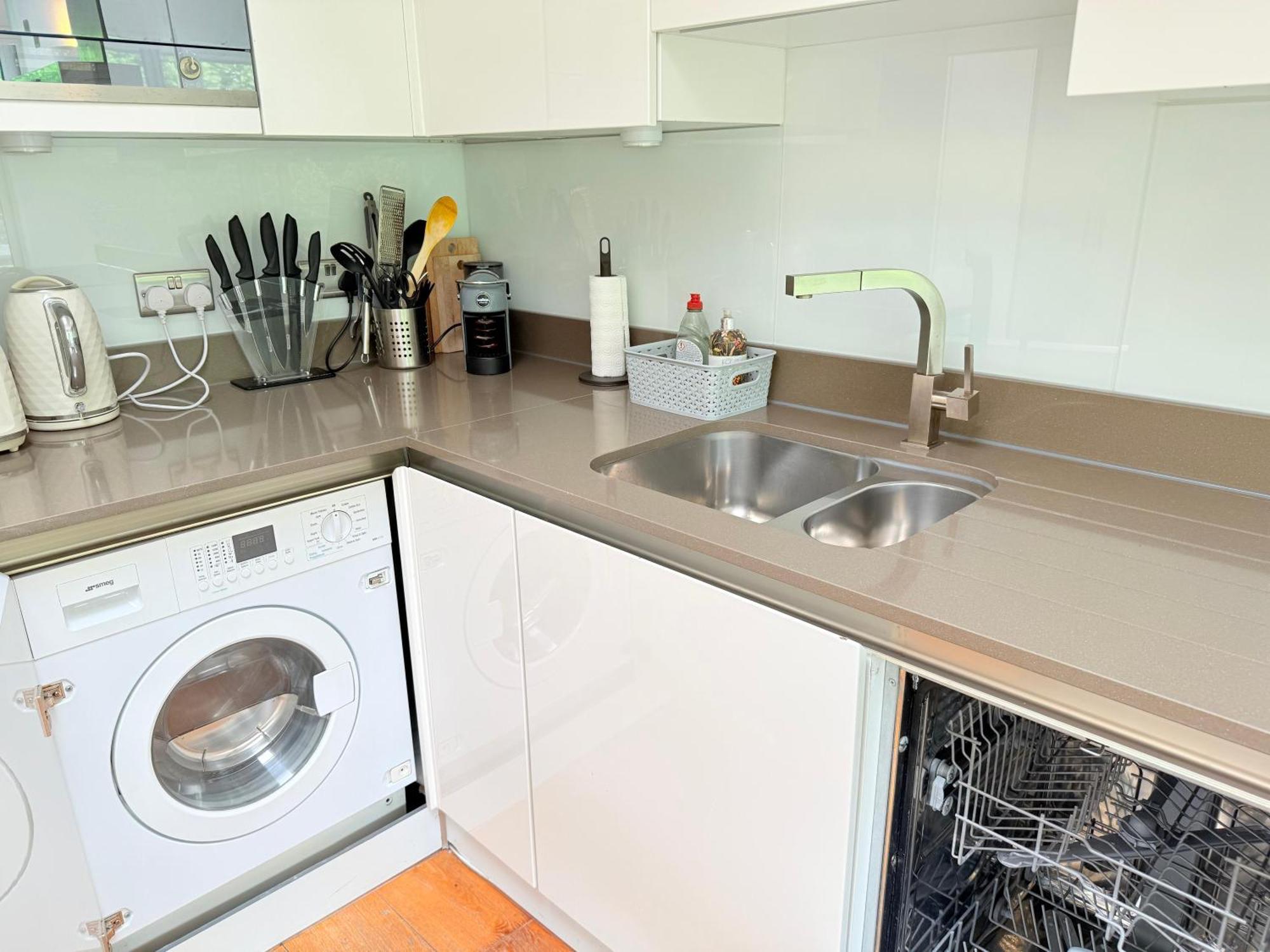 شقة Westwood House لندن المظهر الخارجي الصورة