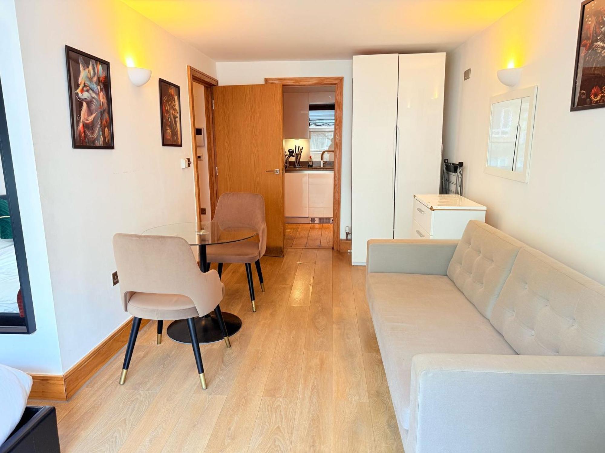 شقة Westwood House لندن المظهر الخارجي الصورة
